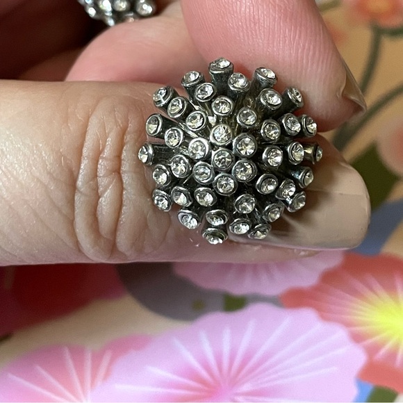 Vintage atomic style silvertone post earrings w/ rhinestones - Picture 8 of 8